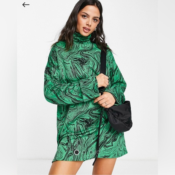 Green and Black Sweat Dress - Picture 1 of 3